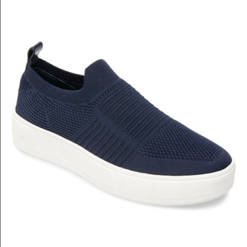 STEVE MADDEN Navy Knit Shoes